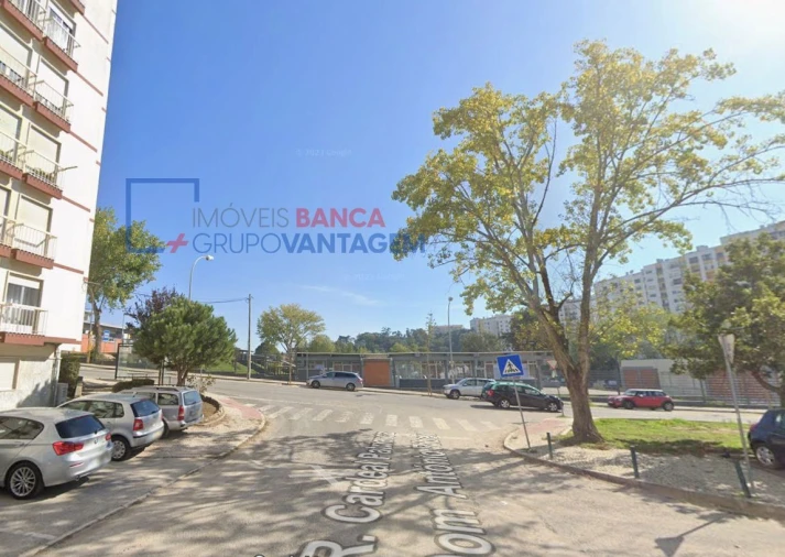 Apartamento T3 para Venda em Agualva e Mira-Sintra Foto 15