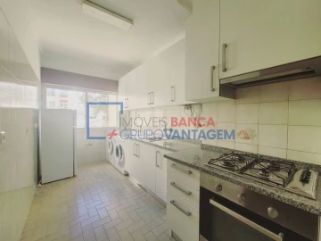 Apartamento T2 para Venda em Rio de Mouro