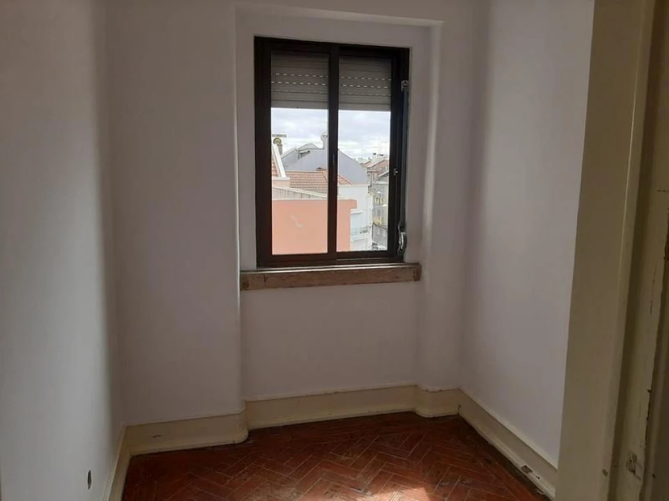 Apartamento T1 para Venda em Beato Foto 8