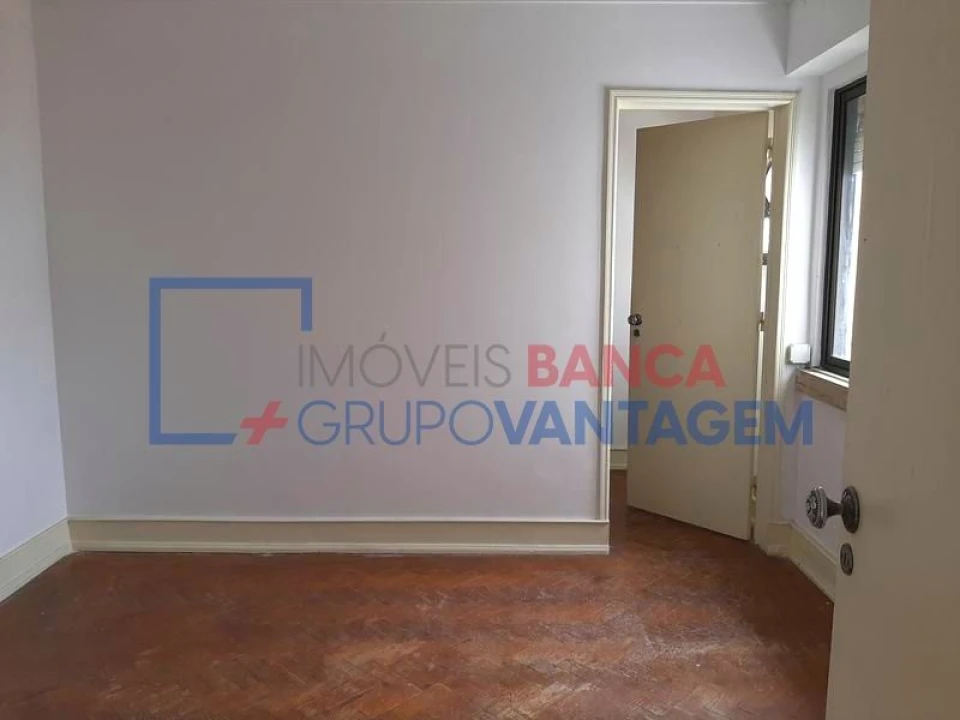 Apartamento T1 para Venda em Beato Foto 14