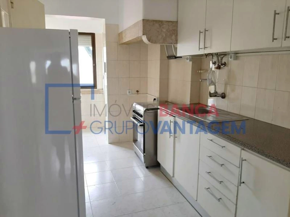Apartamento T1 para Venda em Beato Foto 17