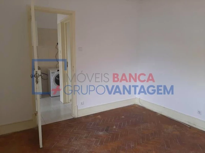 Apartamento T1 para Venda em Beato Foto 13