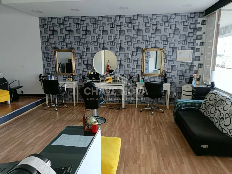 Loja para Trespasse em Custóias, Leça do Balio e Guifões Foto 13