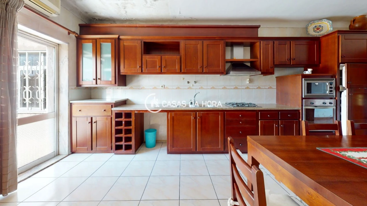 Moradia T4 para Venda em Aguiar da Beira e Coruche Foto 2