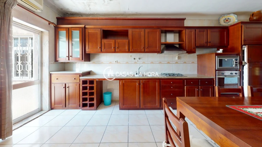 Moradia T4 para Venda em Aguiar da Beira e Coruche Foto 2