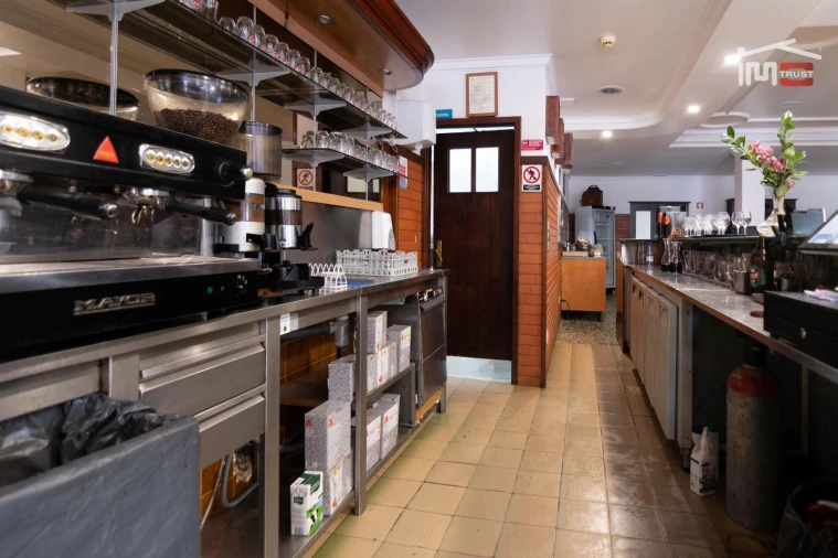 Prédio para Venda em Nossa Senhora da Piedade Foto 8