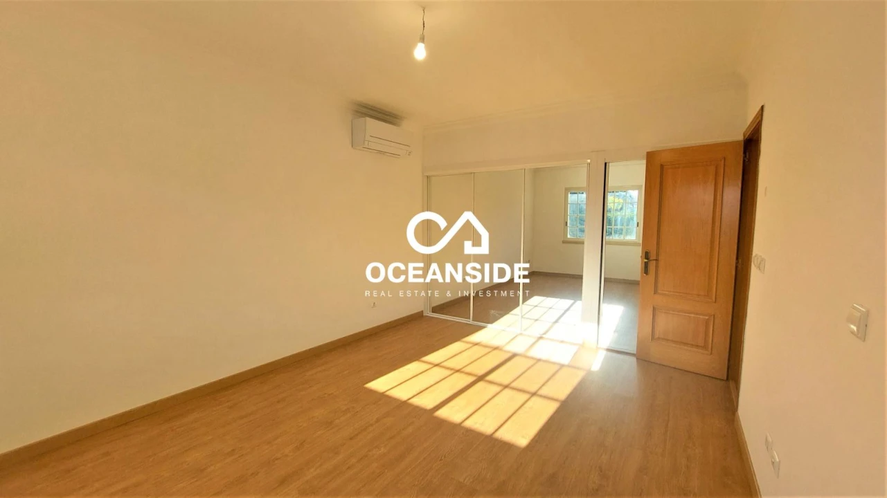 Moradia T5 para Arrendamento em Cascais e Estoril Foto 24