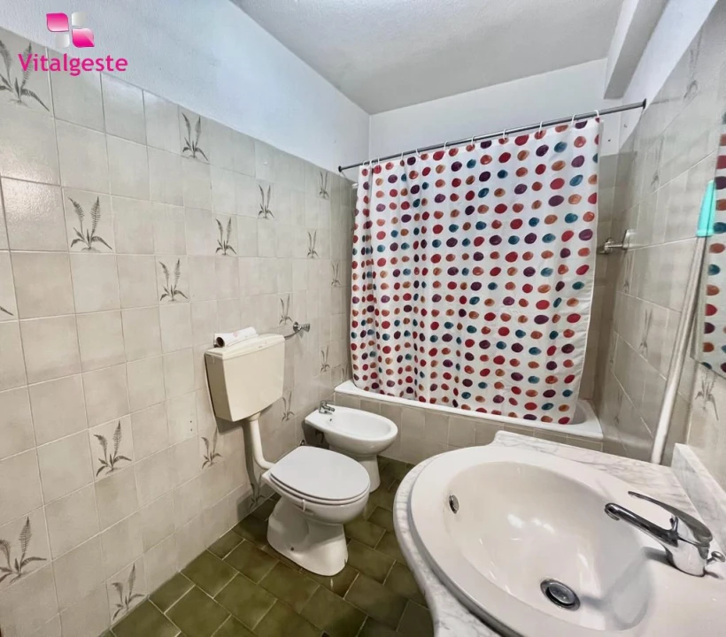 Apartamento T1 para Venda em Costa da Caparica Foto 5