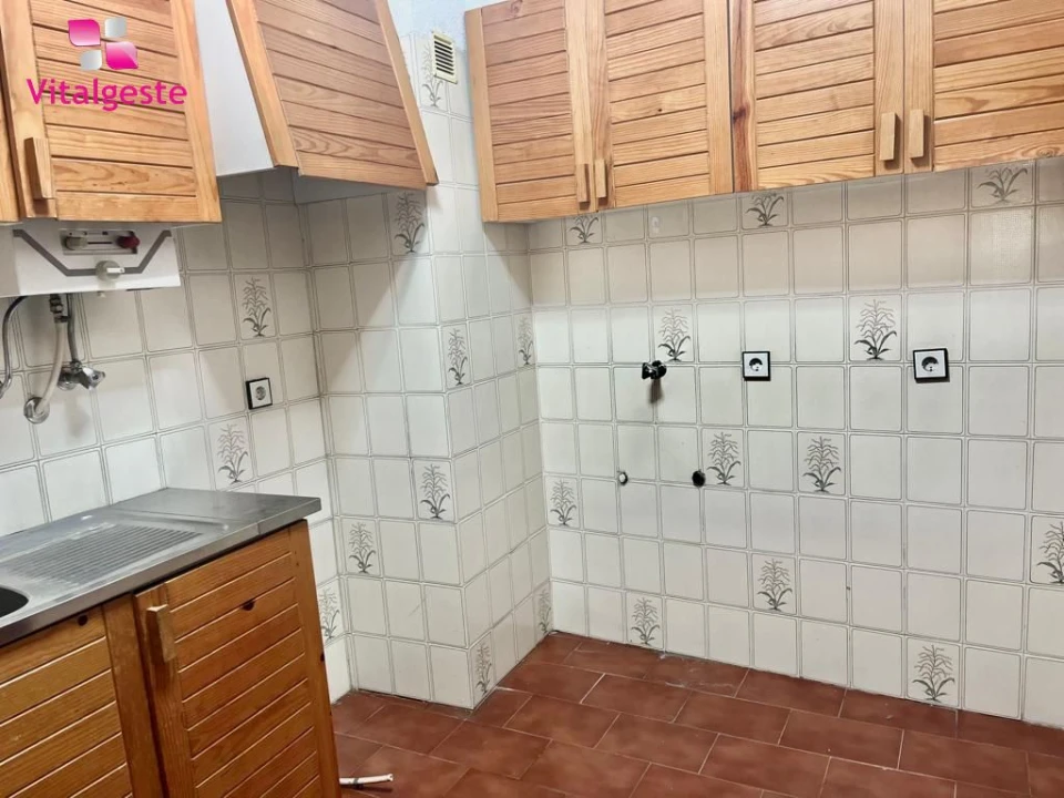 Apartamento T1 para Venda em Costa da Caparica Foto 11