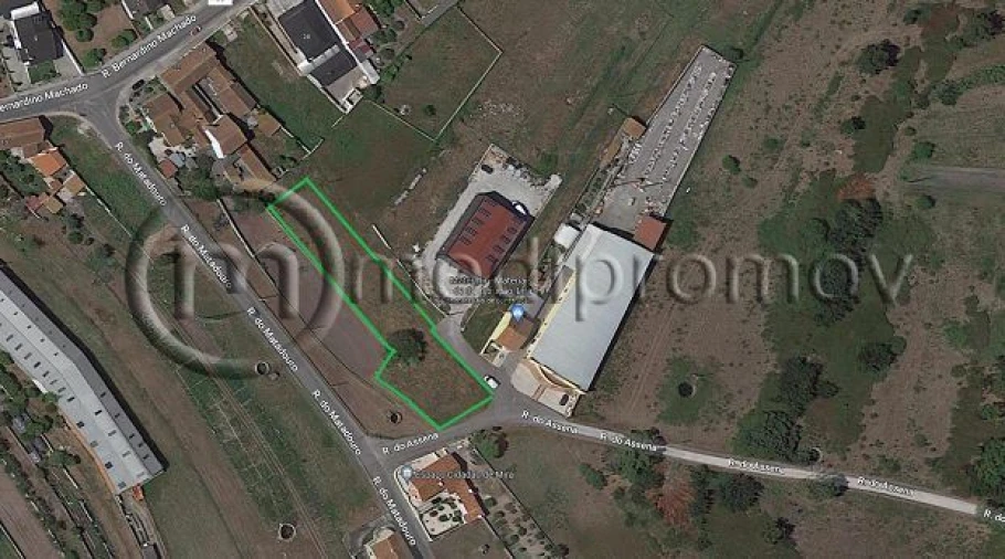 Terreno P/ Prédio para Venda em Mira