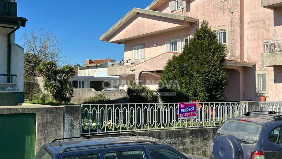 Terreno para Venda em Castêlo da Maia Foto 12