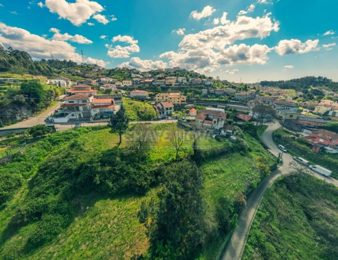 Terreno P/ Prédio para Venda em Rebordosa Foto 4