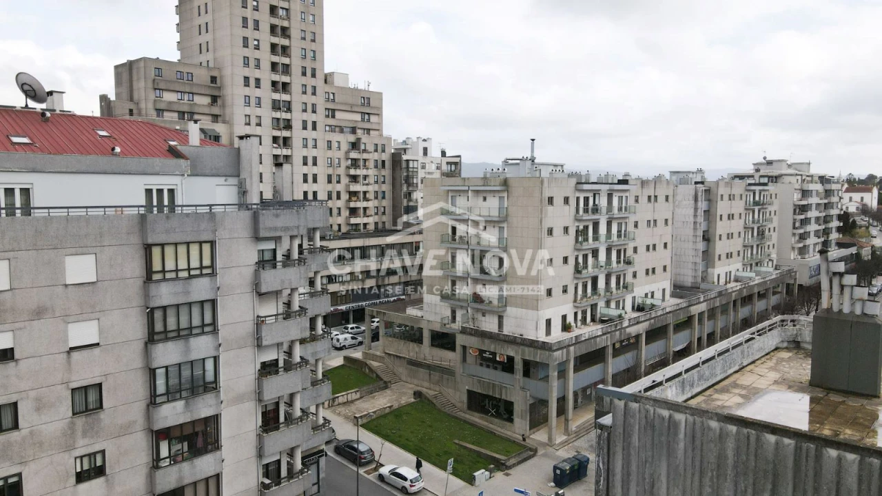 Terreno P/ Prédio para Venda em São João da Madeira Foto 7