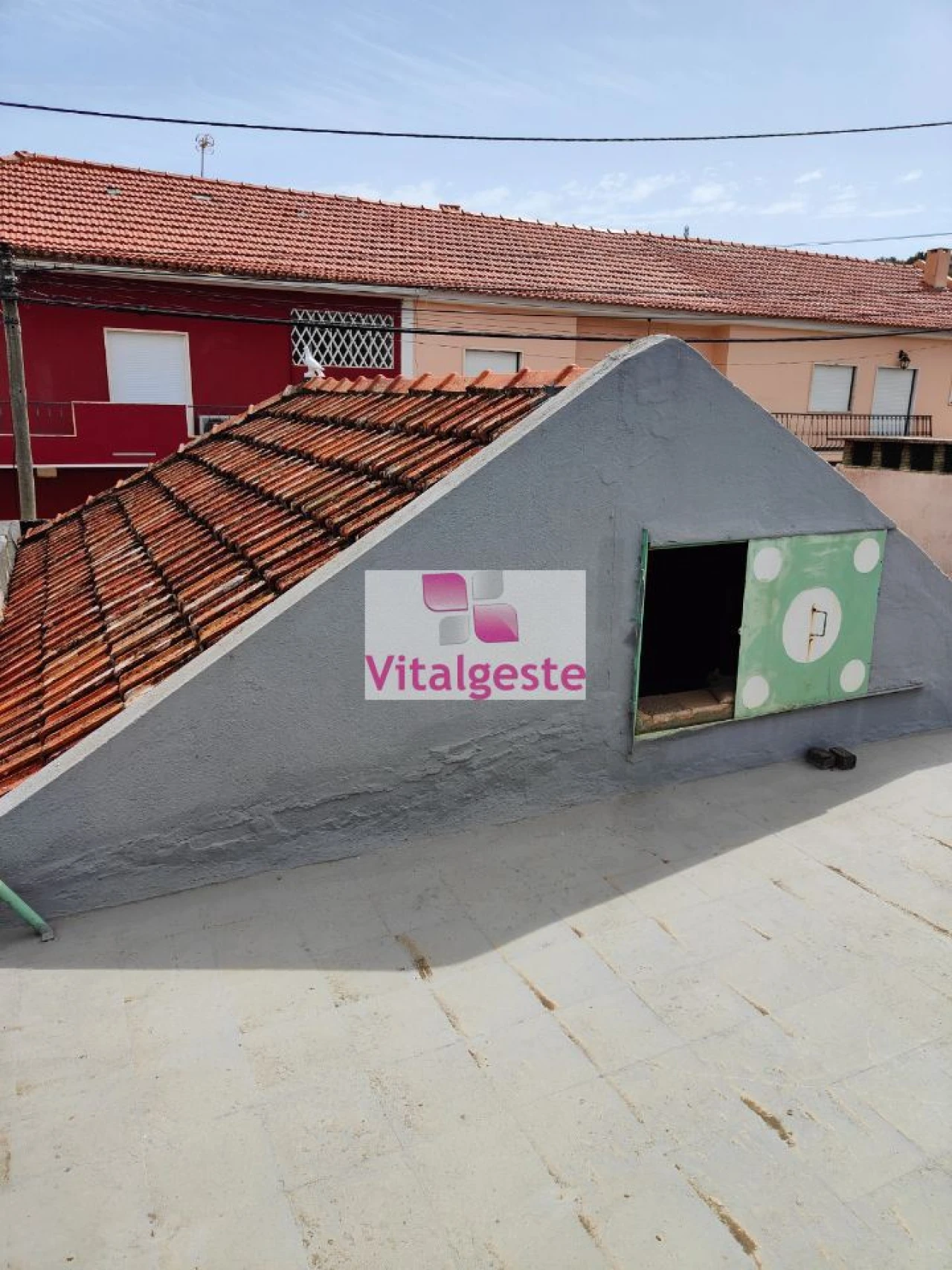 Moradia T4 para Venda em Vialonga Foto 10