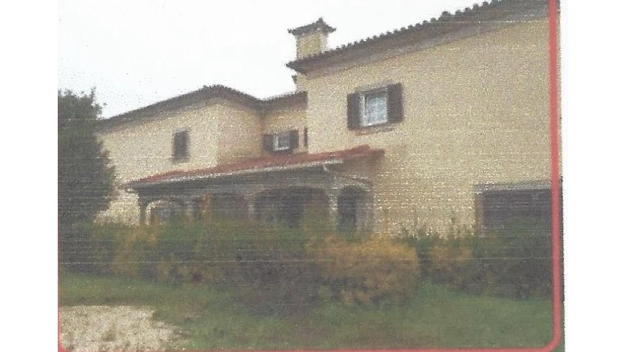Moradia T6 para Venda em Abragão