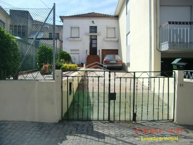 Moradia T9 para Venda em Custóias, Leça do Balio e Guifões Foto 1