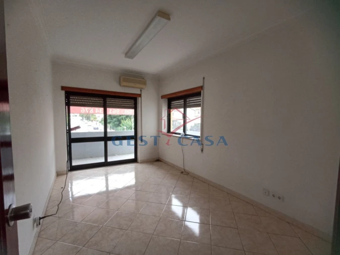 Prédio para Venda em Castelo Branco Foto 6