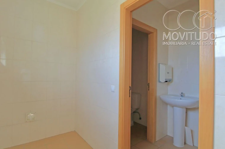 Loja para Venda em Samora Correia Foto 8