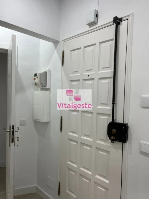 Apartamento T2 para Venda em Agualva e Mira-Sintra