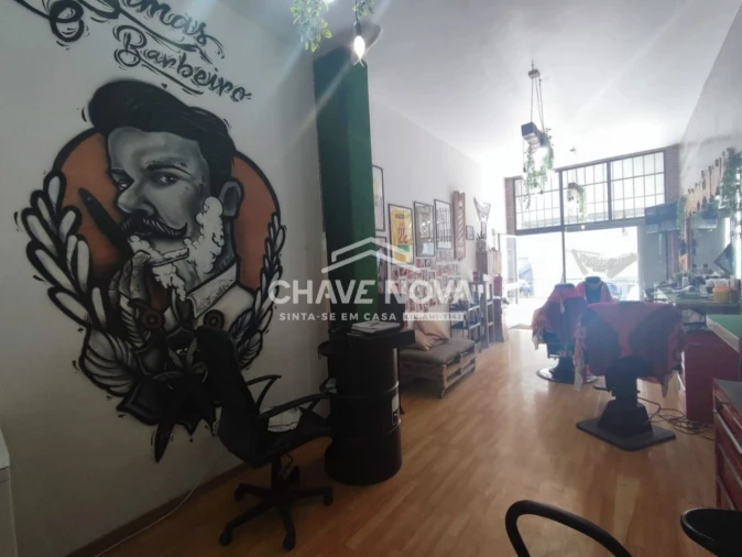 Loja para Trespasse em Vilar de Andorinho Foto 9