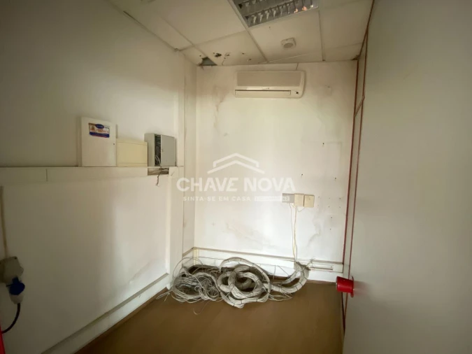 Escritório para Venda em Custóias, Leça do Balio e Guifões Foto 10