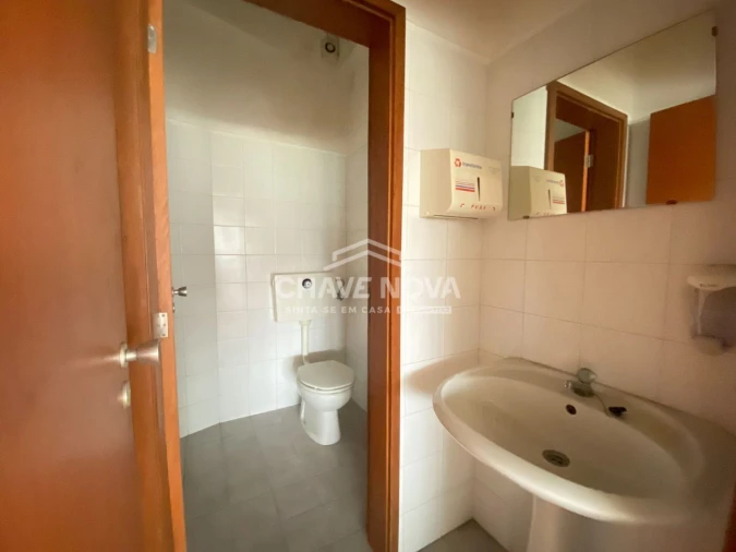 Escritório para Venda em Custóias, Leça do Balio e Guifões Foto 16