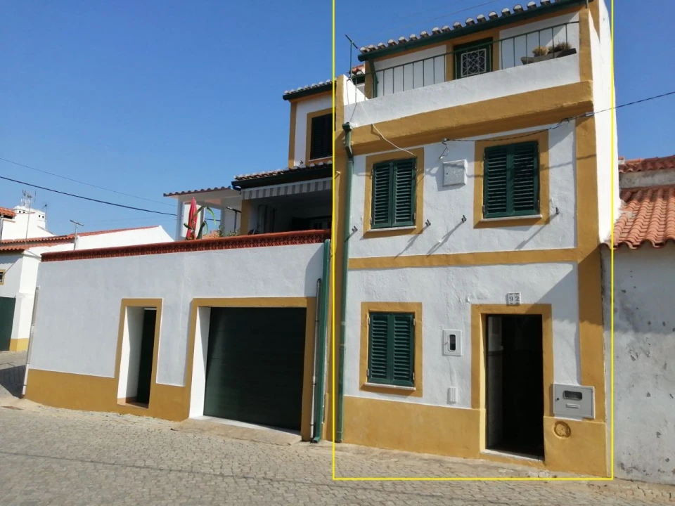 Moradia T4 para Venda em Montalvão Foto 3