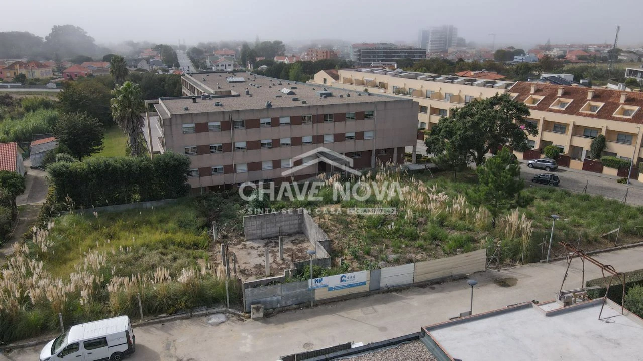 Terreno P/ Prédio para Venda em Arcozelo Foto 4