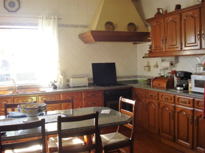 Moradia T6 para Venda em Benquerenças Foto 6