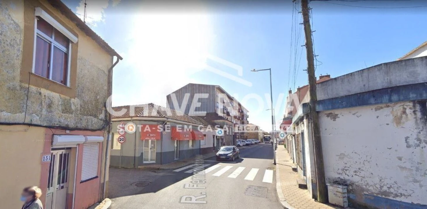 Terreno P/ Prédio para Venda em Arcozelo Foto 1