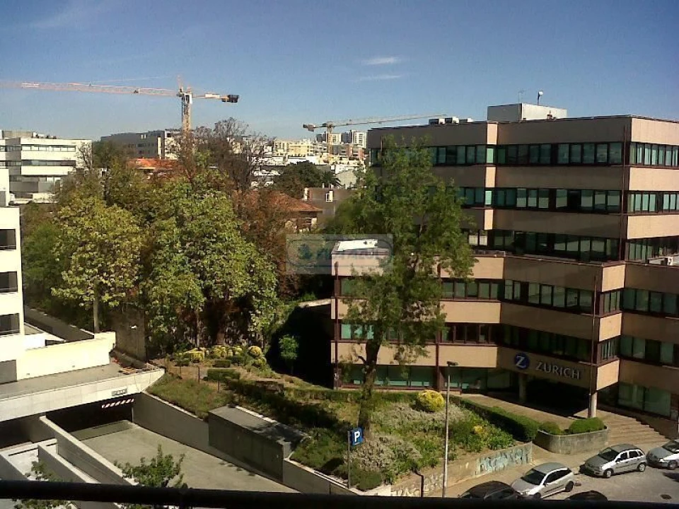 Escritório para Venda em Lordelo do Ouro e Massarelos Foto 2