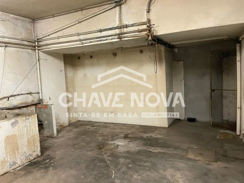 Negócio para Venda em Arcozelo Foto 11