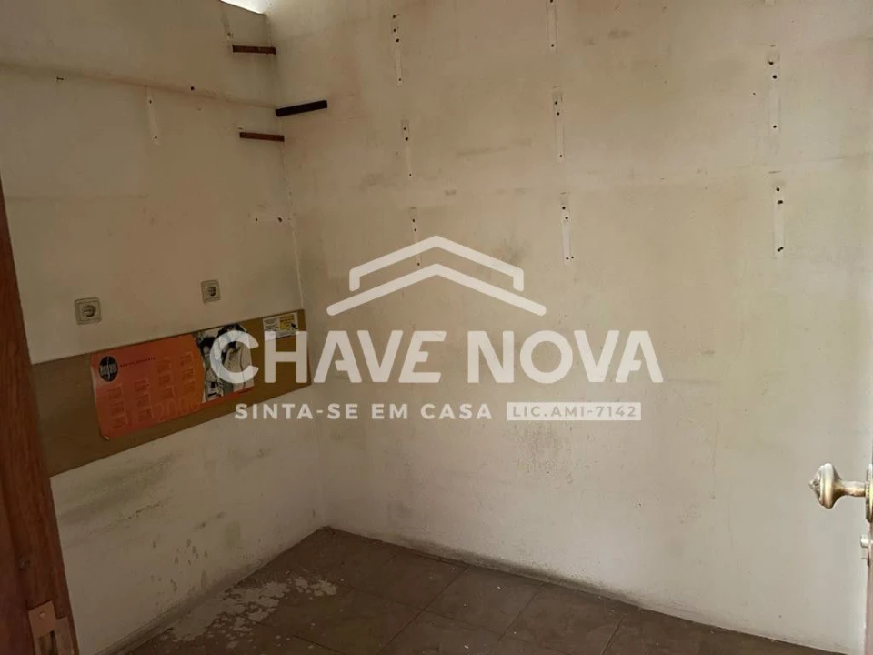 Negócio para Venda em Arcozelo Foto 18