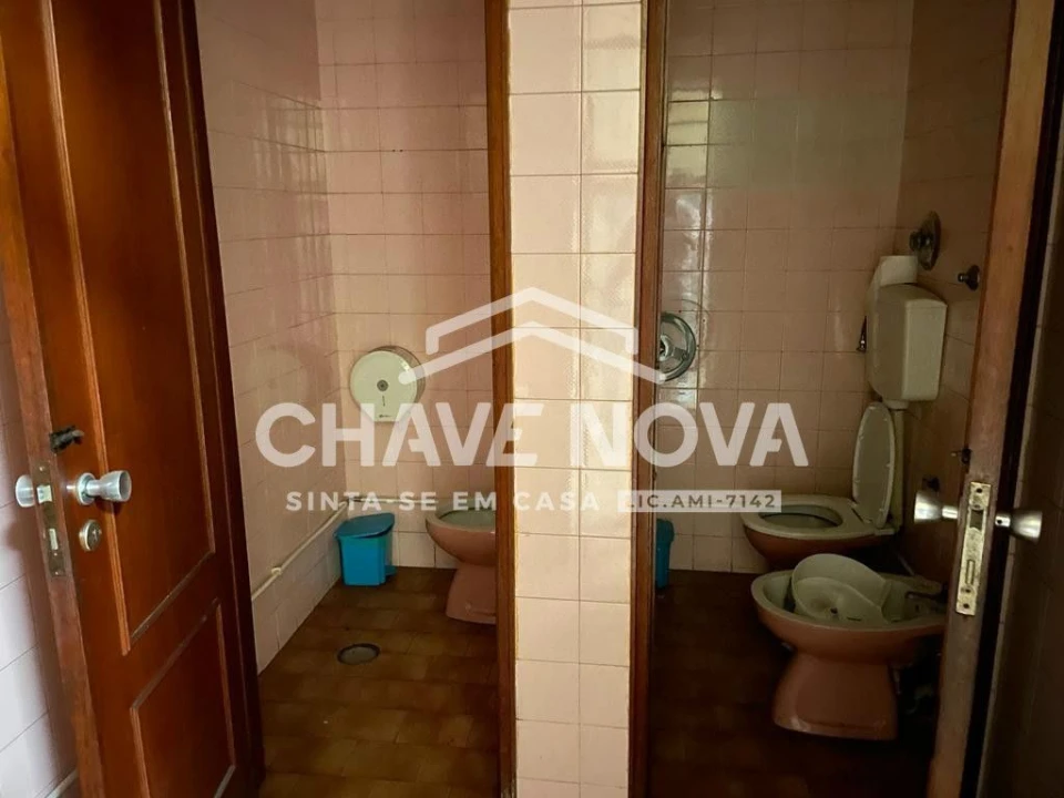 Negócio para Venda em Arcozelo Foto 20