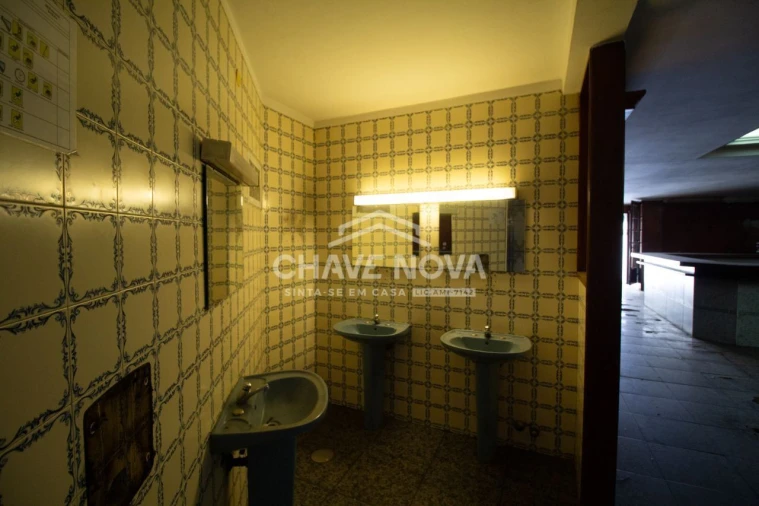 Negócio para Venda em Arcozelo Foto 5