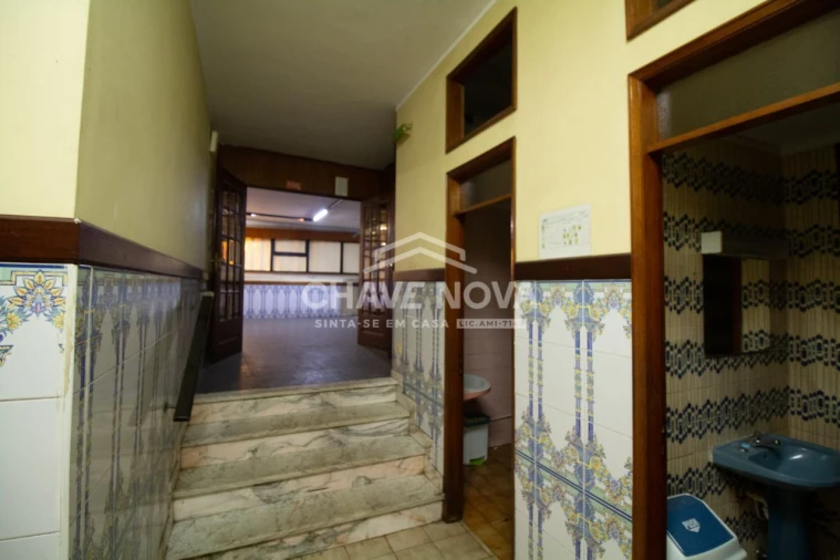 Negócio para Venda em Arcozelo Foto 6