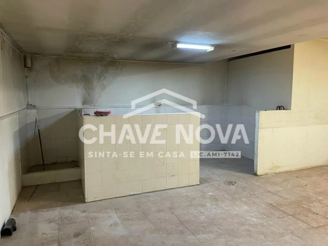 Negócio para Venda em Arcozelo Foto 19