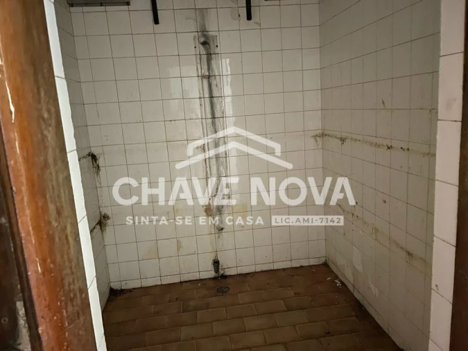 Negócio para Venda em Arcozelo Foto 21