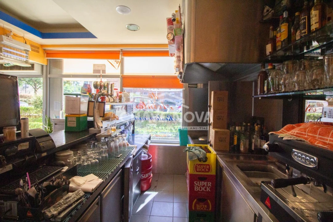 Loja para Trespasse em Avintes Foto 7