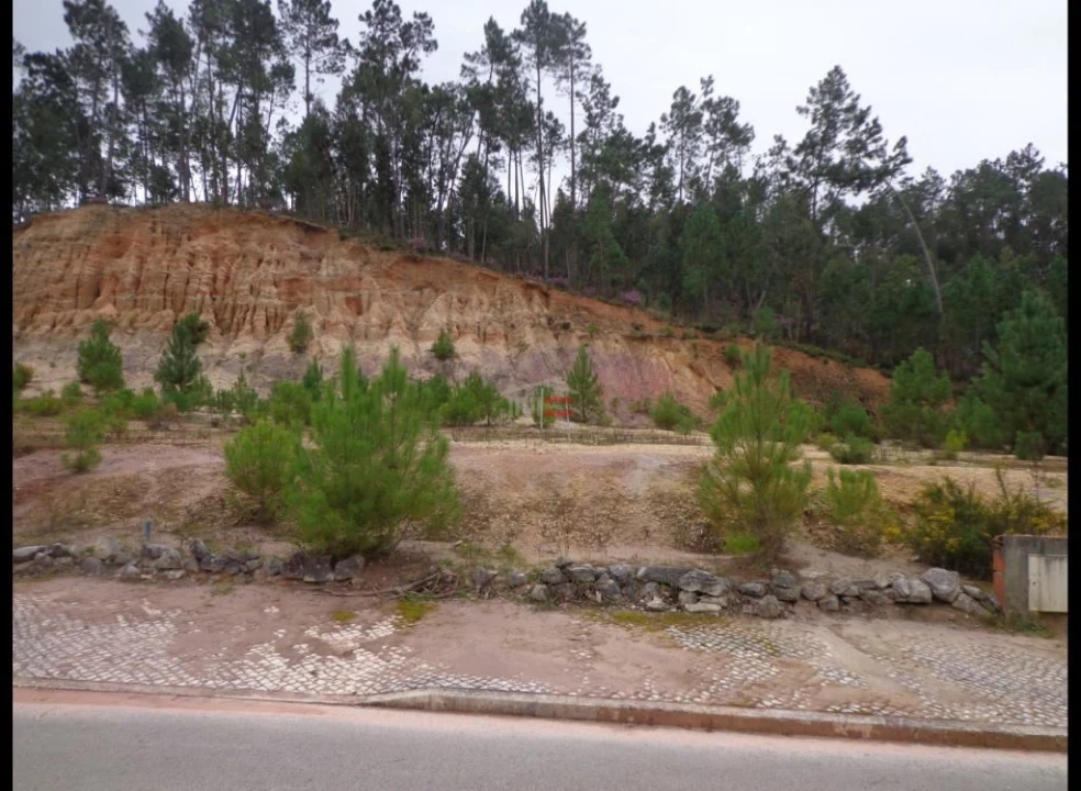 Terreno Misto para Venda em Nossa Senhora das Misericordias Foto 2