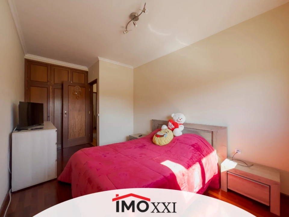 Apartamento T2 para Venda em Anta e Guetim Foto 10