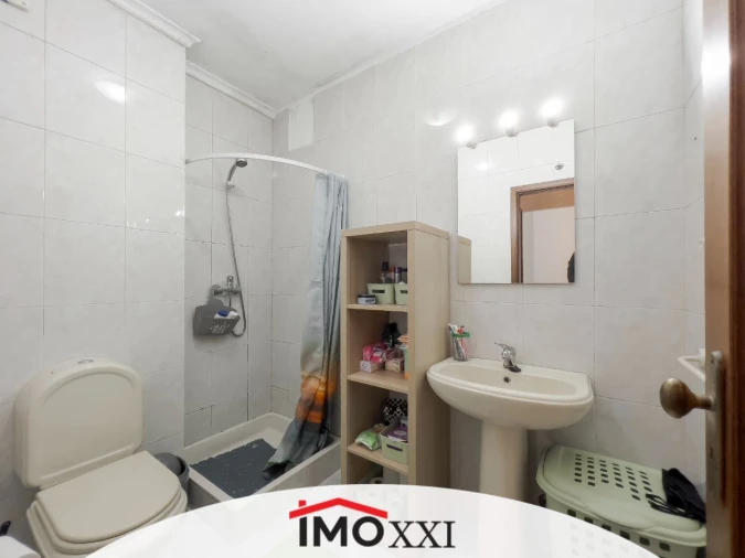 Apartamento T2 para Venda em Anta e Guetim Foto 13