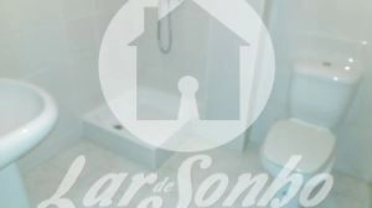 Apartamento T3 para Venda em Poiares (Santo Andre) Foto 6