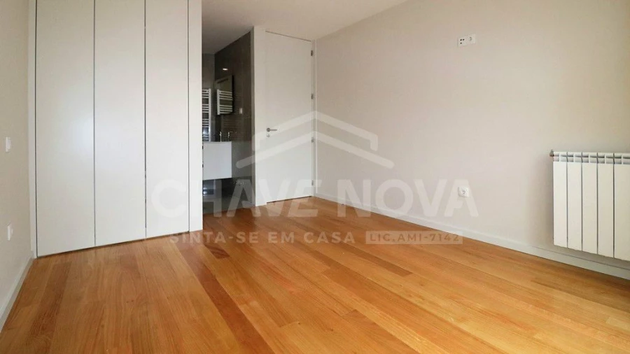 Apartamento T4 para Venda em Aguçadoura e Navais Foto 8
