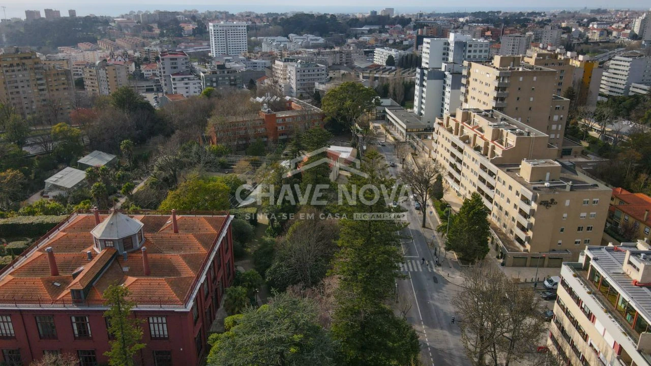 Loja para Venda em Lordelo do Ouro e Massarelos Foto 8