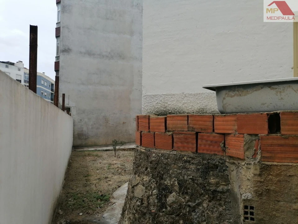 Terreno Misto para Venda em Agualva e Mira-Sintra Foto 7