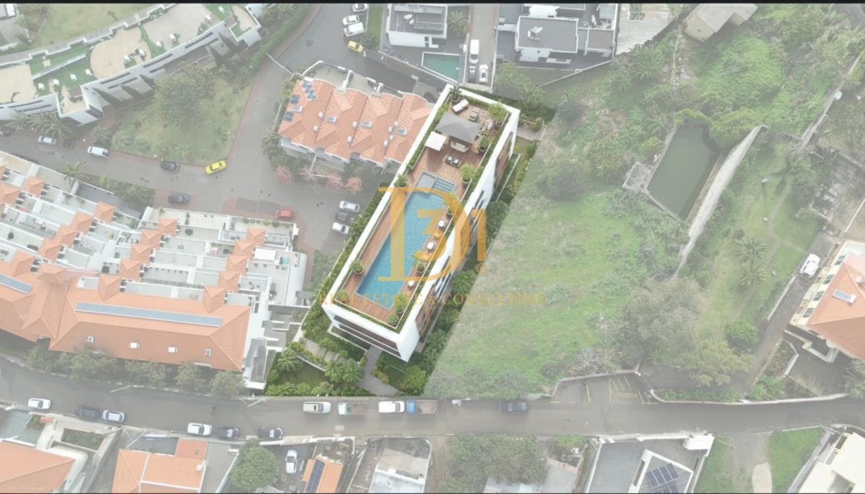 Terreno para Venda em Caniço Foto 8