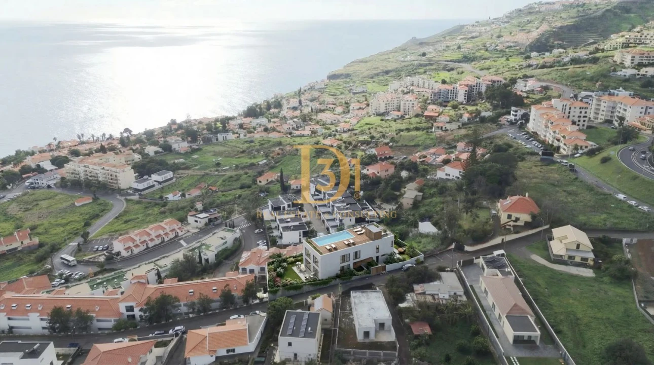 Terreno para Venda em Caniço Foto 9