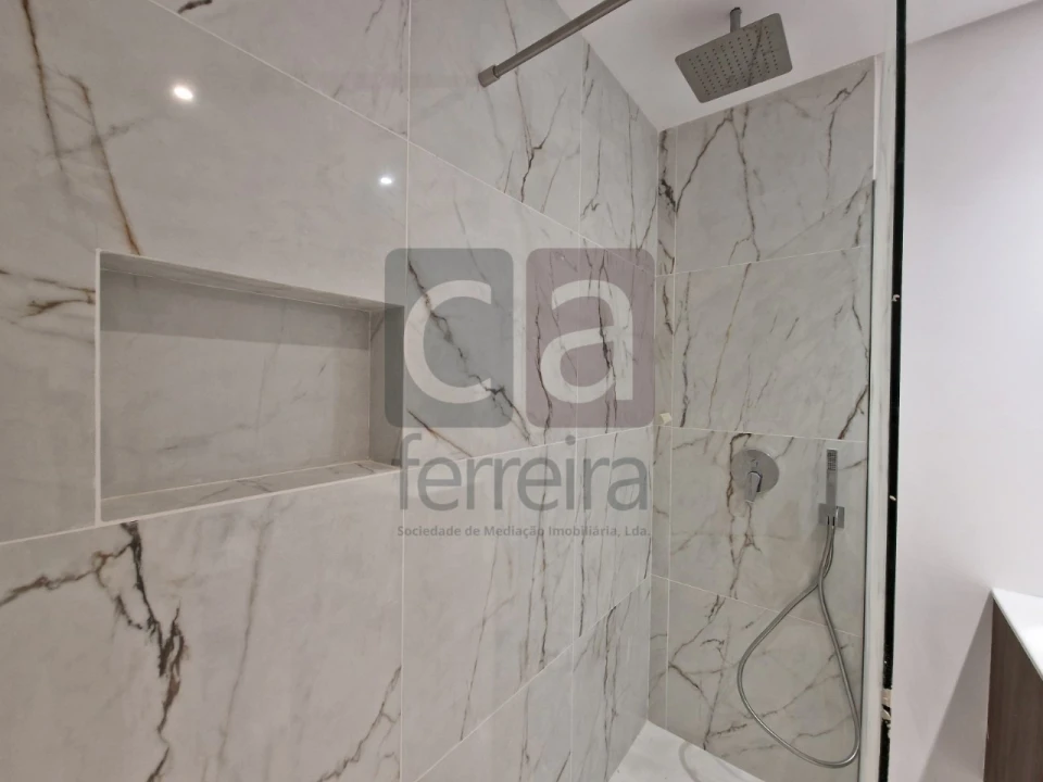 Apartamento T3 para Venda em Almeirim Foto 28
