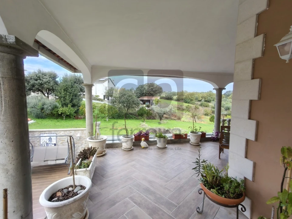 Moradia T5 para Venda em Assentiz Foto 6